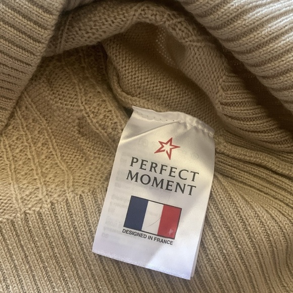 perfect moment crop cable merino wool sweater star sz M - Picture 5 of 6